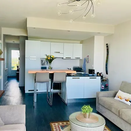 Apartment Le Tamaris : Face Mer A La Baule-Escoublac